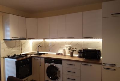 Apartament cu 2 camere decomandat în Petros - 3