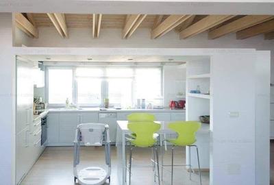 Apartament cu 4 camere decomandat în Complex Studențesc - 2