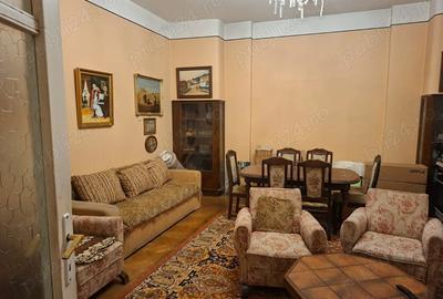 Apartament in casa situata ultracentral cu curte aferenta - 6