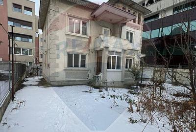 Casa / Vila de vanzare Central Suceava - 13