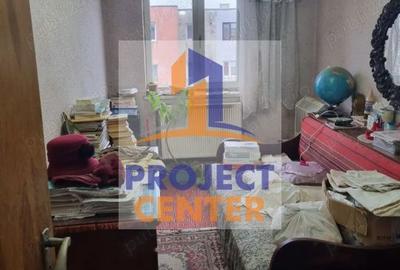 Apartament cu 4 camere semidecomandat în Trivale - 2