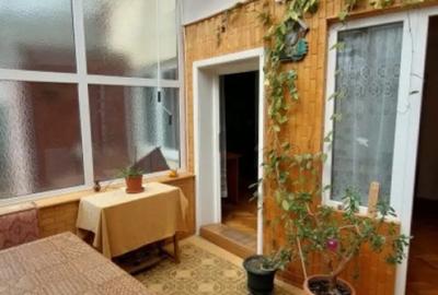 Casă cu 3 camere cu Canalizare în Lazaret - 1