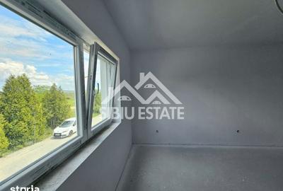 Casă cu 5 camere cu Teren 290 Mp în Șura Mică - 6