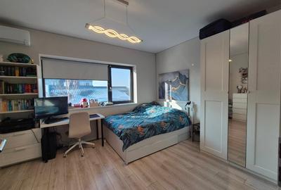 Casă cu 5 camere cu Canalizare în Central - 10