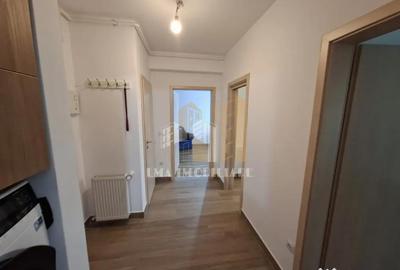Apartament cu 2 camere decomandat în Tractorul - 18