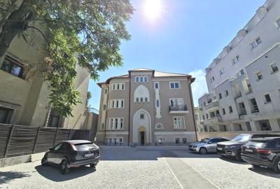 Vila complet refacuta, 250 mp curte ,  Aviatorilor - 1