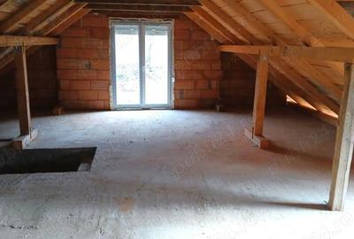 Casă cu 3 camere cu Teren 5581 Mp în Zorile - 6