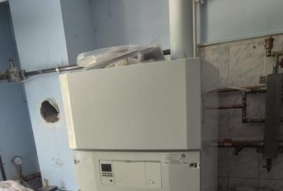Casă individuală cu 12 camere cu Canalizare în Calea Moroieni - 28