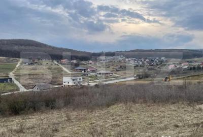 Teren de 1525 mp, în Central - 5