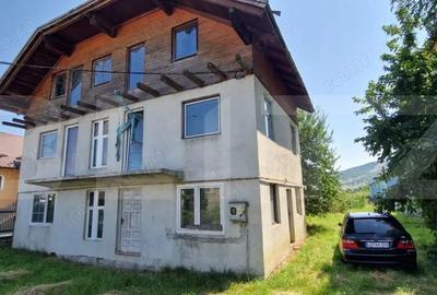 Casa de vanzare 500 mp + teren 1500 mp, zona Unirea - 1