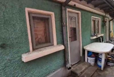 Casă cu 5 camere cu Teren 250 Mp în Lacul Tei