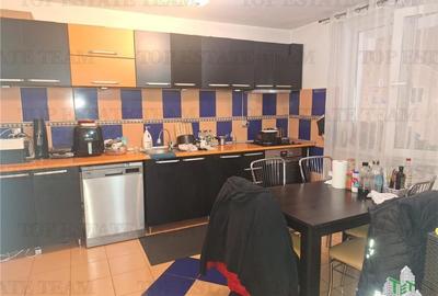 Casa deosebita de vanzare zona tei-pipera - 2