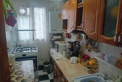 Apartament cu 3 camere semidecomandat în Dărmănești - 2