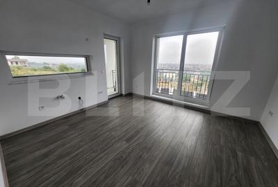 Casa individuala cu 6 camere,priveliste superba,600 mp teren,zona Piata - 12