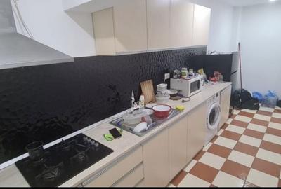 Garsonieră decomandată în Central - 2