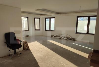 Casa individuala semifinisata, 2000mp teren, zona centrala R - 12