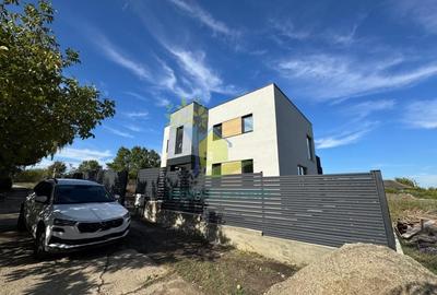 Vila deosebita Corbeanca, 5 camere, teren 526 mp, toate utilitatile, vedere lac! - 3