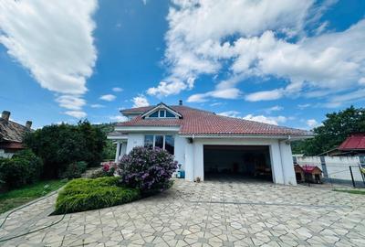 Casă individuală cu 6 camere cu Canalizare în Dărmănești - 1