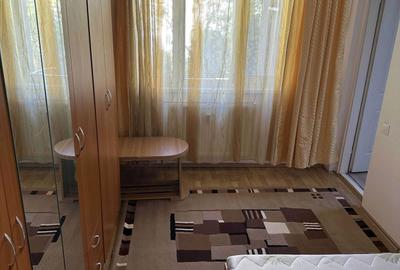 Apartament cu 3 camere semidecomandat în Giurgiului - 2
