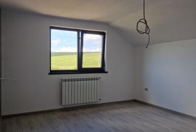 Casă cu 4 camere în Central - 8