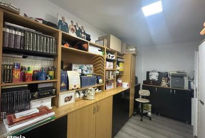 Spațiu comercial, de 1,693 mp, în Central - 13