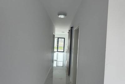 Casă cu 3 camere cu Teren 250 Mp în Central - 10