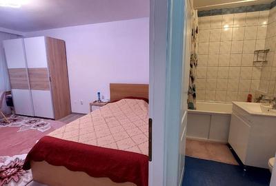 Garsoniera Mihai Bravu luminoasa vedere stradala - 1