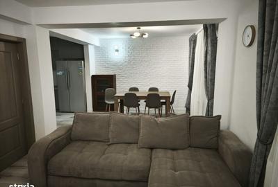 Casă cu 4 camere cu Teren 50 Mp în Central - 2