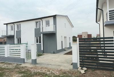 Casă cu 3 camere cu Teren 375 Mp în Berceni - 2