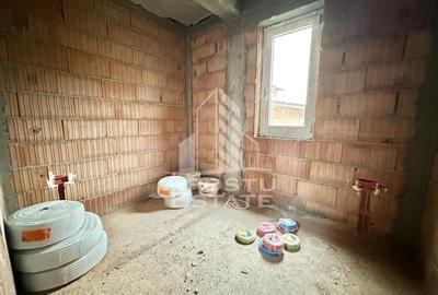 Duplex despartit prin baie si hol cu 3 dormitoare si dressing in Giroc - 5