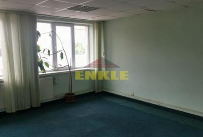 Spațiu comercial, de 250 mp, în Central