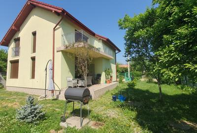Casă individuală cu 5 camere, teren 526mp, 2 fronturi, direct de la proprietar - 3