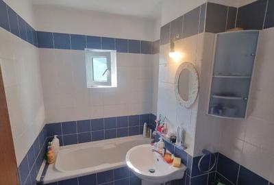 Faleza nord-apartament 4 camere decomandat cu gaze - 8