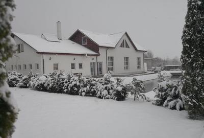 Pensiune agroturistica, pastravarie, 25 km de Brasov -proprietate speciala - 2