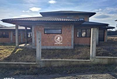 Casă cu 5 camere cu Teren 800 Mp în Rediu - 7