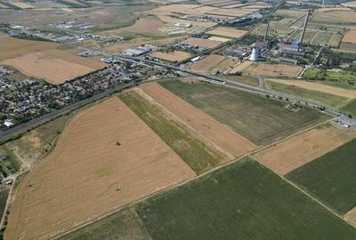 Teren de 4003 mp, în Grădiște - 3