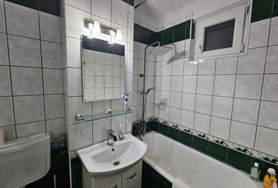 Apartament cu 3 camere decomandat în Piața Centrală - 10