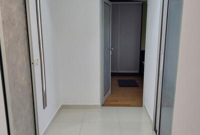 Inchiriez apartament 3 camere zona Sud langa Unitatile militare - 1