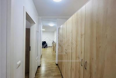 Apartament de inchiriat in Sibiu - 3 camere, balcon mare, parcare - - 8