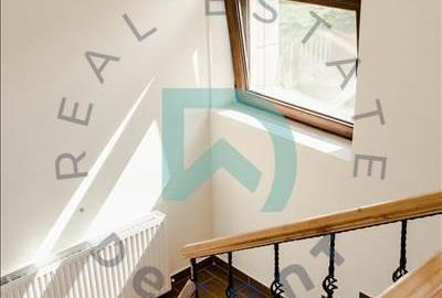 Casă individuală cu 11 camere cu Canalizare în Noua - 6