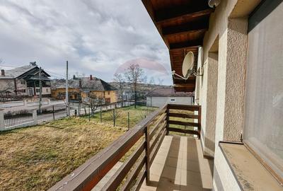 Vila de vanzare cu potential turistic - Valea Mare Pravat - 17