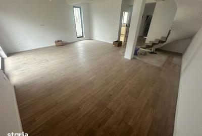 Casă cu 4 camere cu Teren 245 Mp în Central - 13