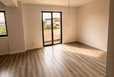 Apartament cu 2 camere decomandat în Parc Zăvoi - 2