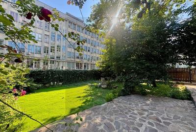 Spre Vânzare Proprietate remarcabilă cu 6 camere în inima Iașului ! - 2