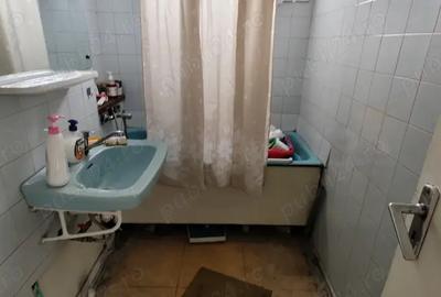 Vand Apartament 2 camere 48 mp semidecomandat