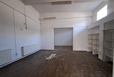 Spațiu comercial, de 240 mp, în Central - 9