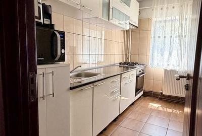 Apartament cu 3 camere semidecomandat în Craiovița Nouă - 4