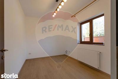 Casă cu 5 camere semidecomandat cu Teren 345 Mp în Ronaț - 13