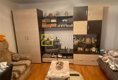Apartament cu 3 camere decomandat, mobilat în Măgura - 16