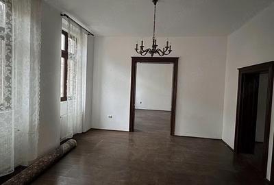 Spațiu comercial, de 140 mp, în Bălcescu - 6
